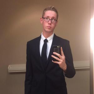 Meet your Posher, Aaron